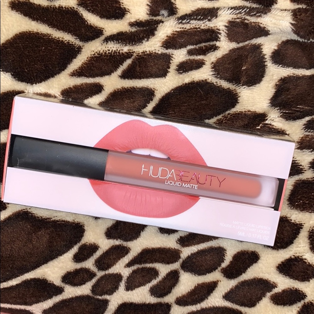Huda matte lip